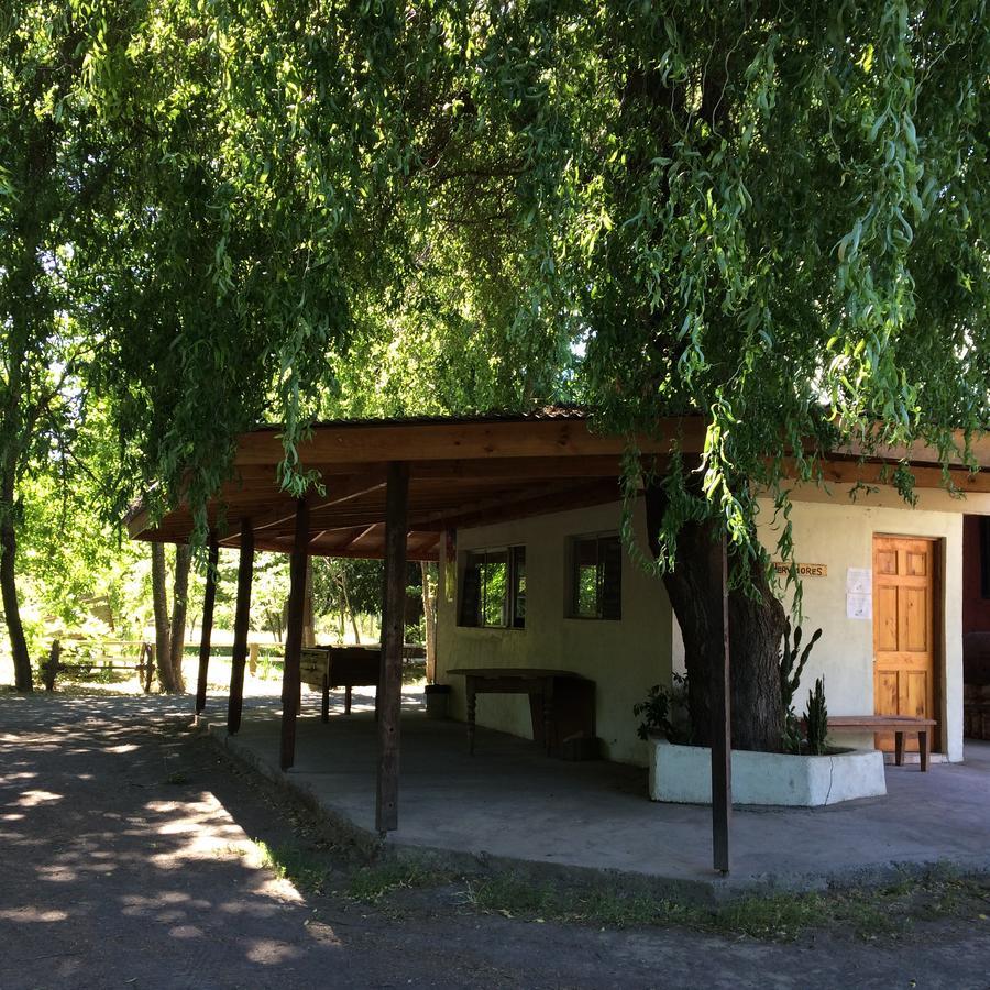 Camping & Hospedaje Rio Laja El Manzano  Exterior photo